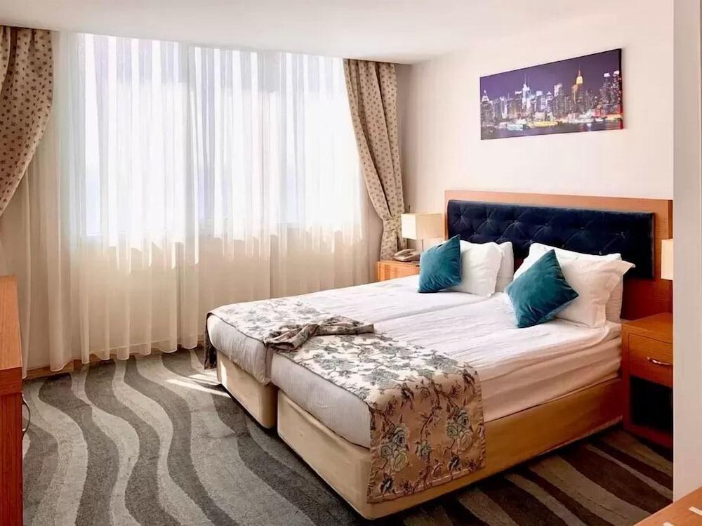Durusu Suites Анталия Екстериор снимка